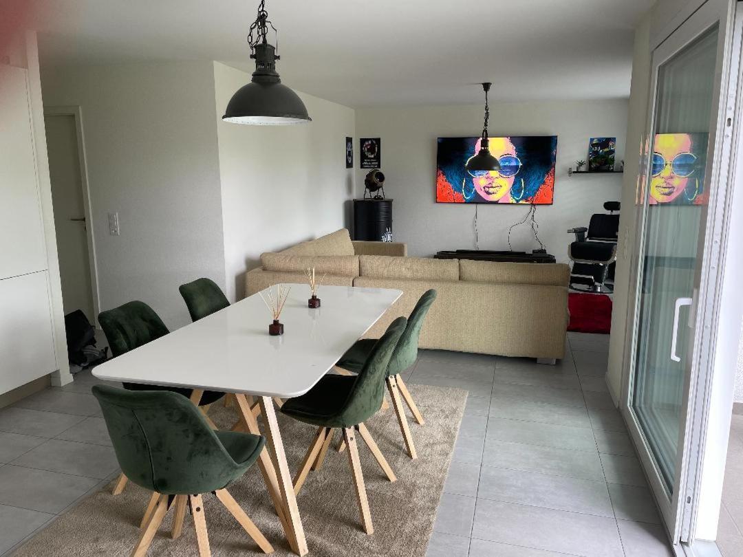 Chambre Double Монтрё Экстерьер фото