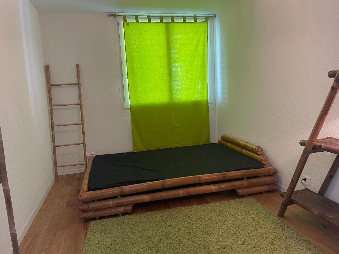 Chambre Double Монтрё Экстерьер фото