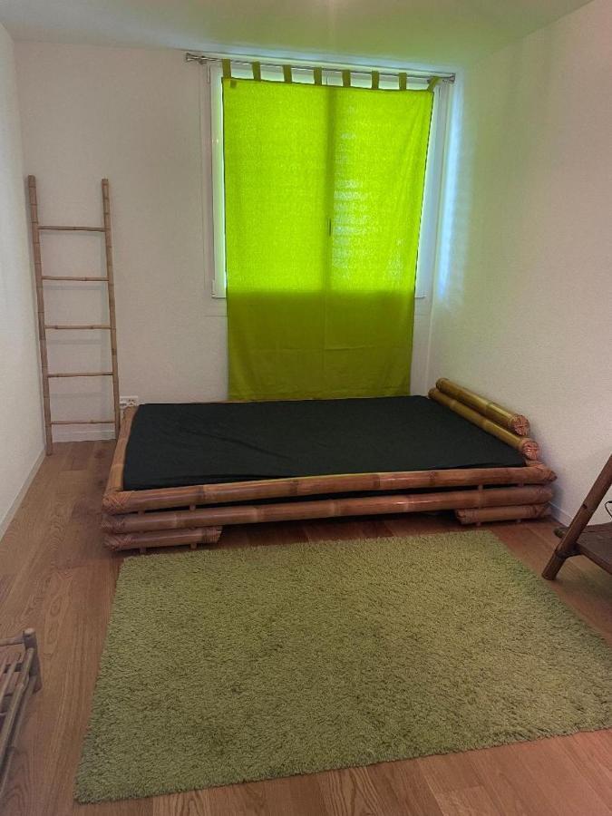 Chambre Double Монтрё Экстерьер фото